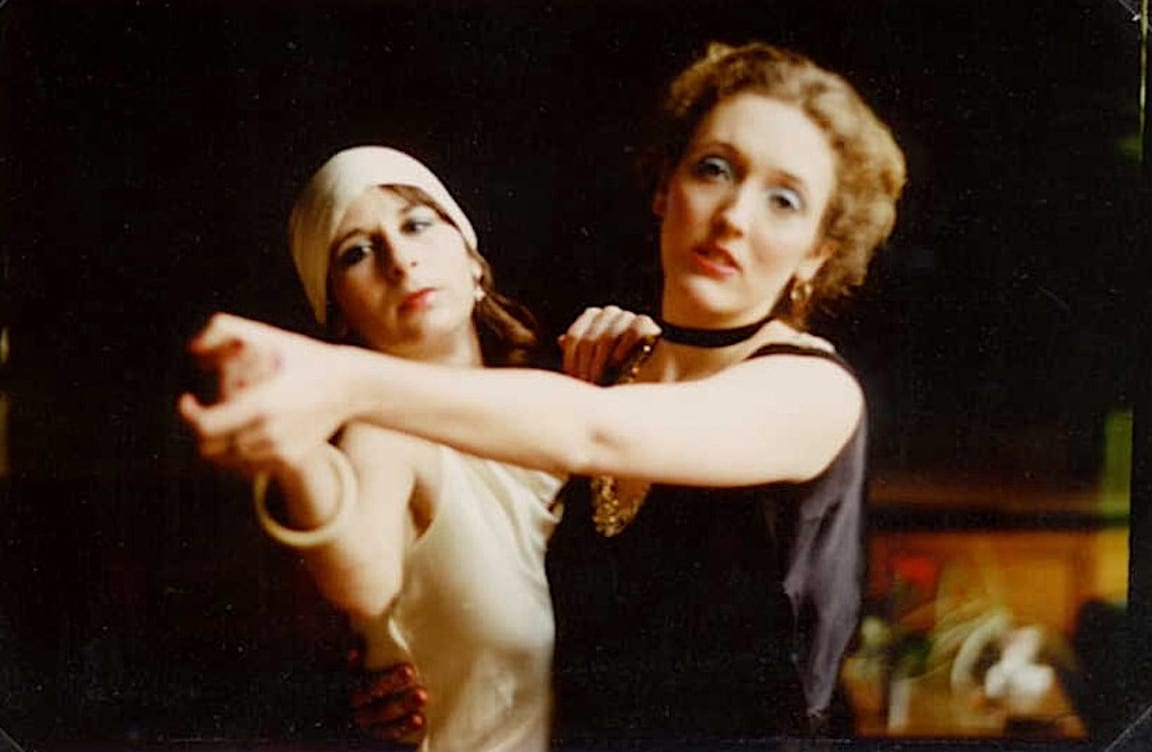 Still from Ombres de soie (Shades of Silk)