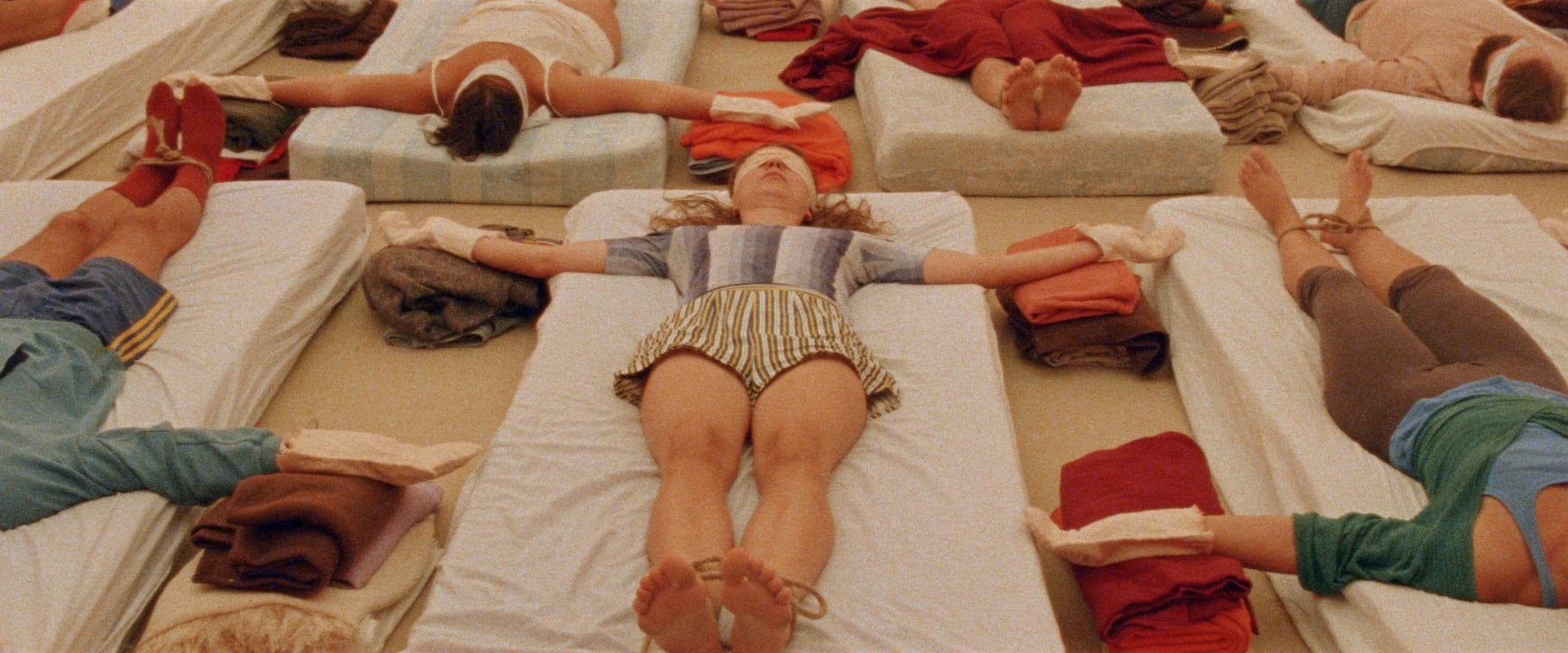Still from Aro Berria